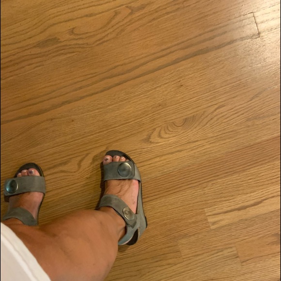 Taos Carousel 2 size 36 gray leather /suede - Picture 2 of 5